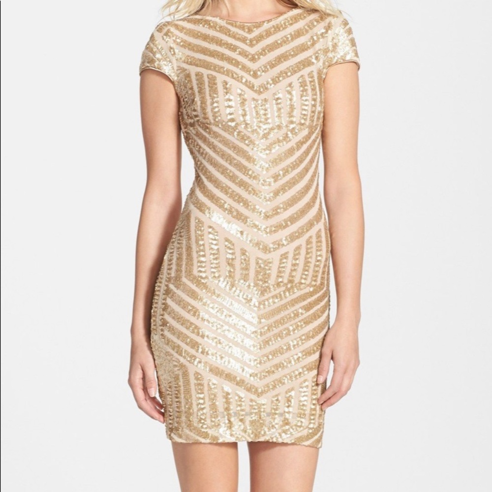 MAKE OFFERS! 💜NORDSTROM formal gold sequin dress